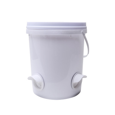 Outdoor Farm Automatic Poultry Feeder, White Poultry Feeder, 20 lbs Capacity, 3-Port Automatic chicken feeder