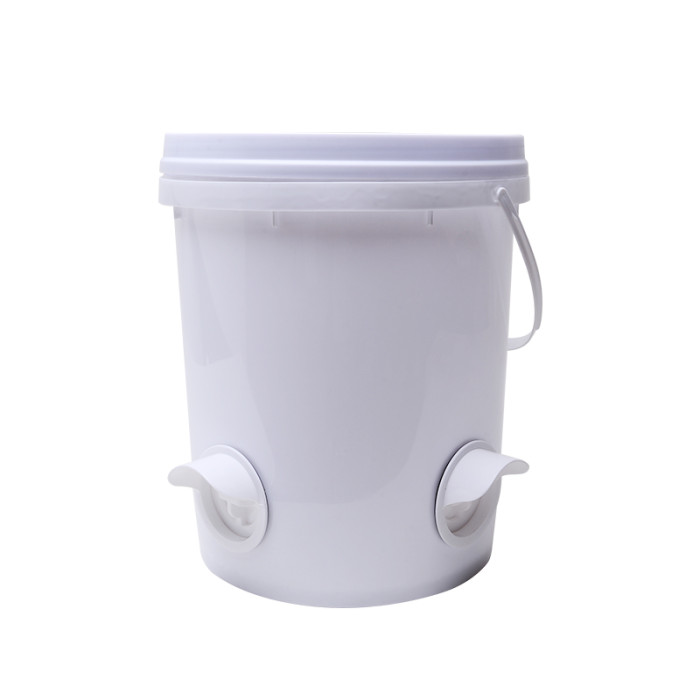 Outdoor Farm Automatic Poultry Feeder, White Poultry Feeder, 20 lbs Capacity, 3-Port Automatic chicken feeder