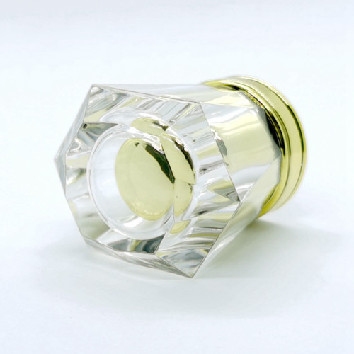 Bouchon de bouteille de parfum acrylique transparent avec insert en PP or personnalisé | Bouteilles GP