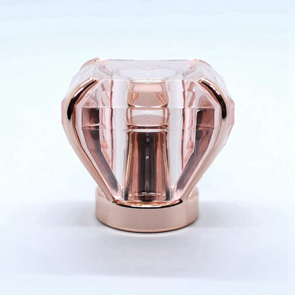 Transparent acrylic plastic crown caps with gold PP insert customized | GP Bottles