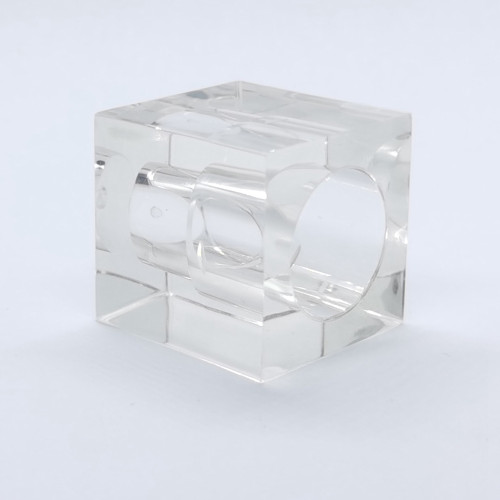Fabricant de bouchon de parfum carré transparent Surlyn - GP Bottles