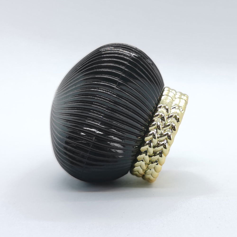 Custom perfume bottle caps design & manufacture | GP Bottles