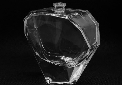 What customization options would they like on perfume glass bottles?