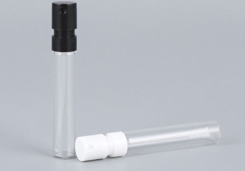 How to Elegantly Transfer Perfume from a Large Bottle to a Travel-Sized Container: A Comparison of Four Practical Methods