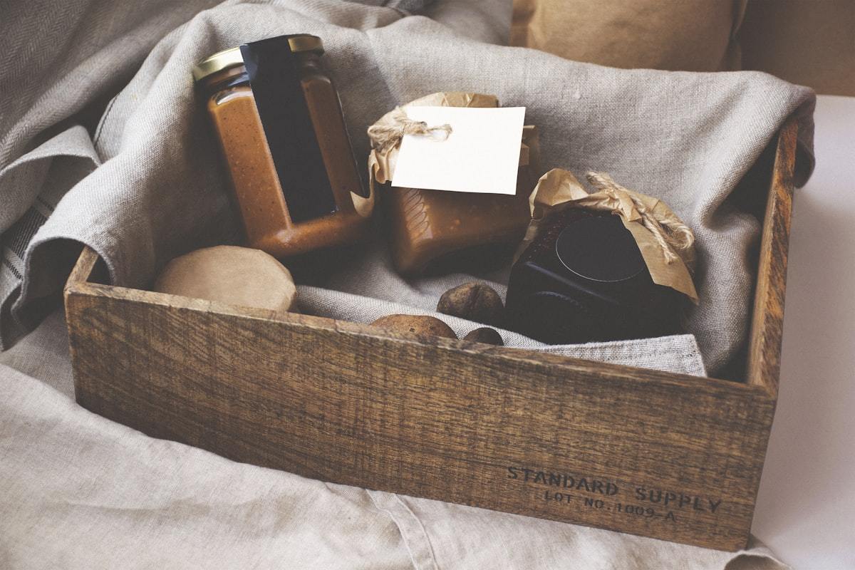 Wooden presentation box used for premium hybrid perfume packaging