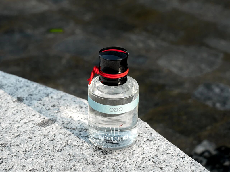 Custom glass perfume bottle by Calé Fragranze d'Autore, highlighting fine detailing and premium finish.
