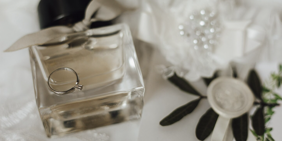 Small-batch niche perfume glass bottle