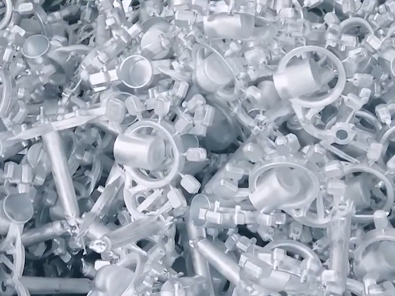 Zamac perfume cap manufacturing factory with die-casting equipment