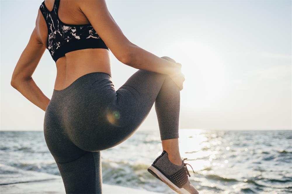 the specific benefits of wearing yoga pants