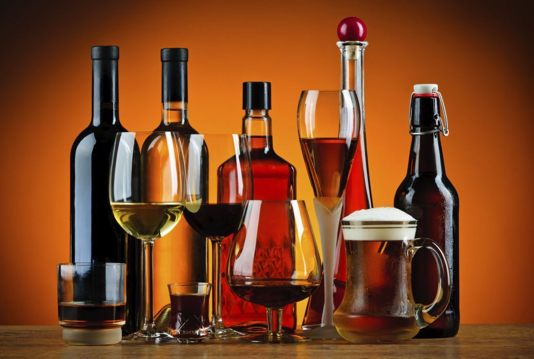 the benefits of using glass liquor bottles