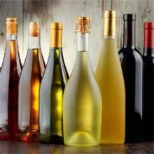 How to Maintain Glass Liquor Bottles?