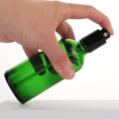 Custom Green Glass Pump Spray Bottles for Essential Oils, Toner