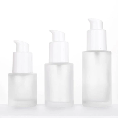 Bouteilles de pompe de lotion de sérum en verre dépoli en gros avec pompe de traitement
