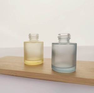 Bouteilles de sérum cosmétique en verre de cylindre en gros de 20 ml avec pompe pour huiles capillaires, fond de teint