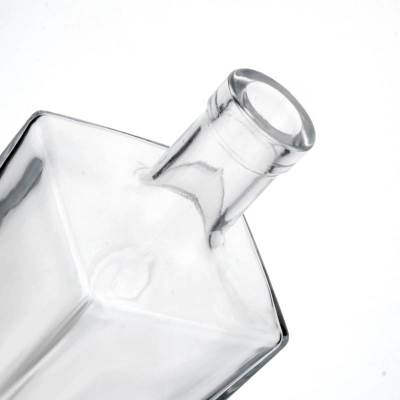 700ml Square Glass Liquor Bottles Wholesale with Corks | Vodka Bottles