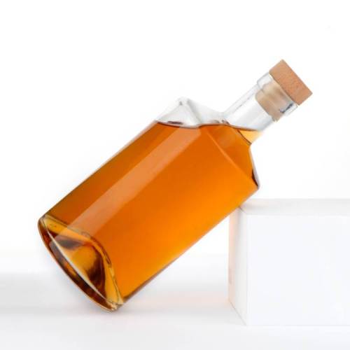 750 ml Glass Liquor Bottles Wholesale with Corks for Sale