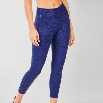 Custom Athletic Apparel Wholesale Womens Leggings with Embossing Printing-Aktik