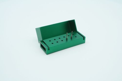 12-hole autoclavable box for opening