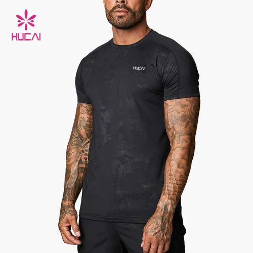Custom Men's Muscle Fit Training T-Shirt Camo Print Reflective Logo |HUCAI Activewear Manufacturer