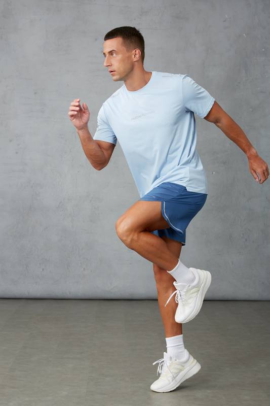 What Premium Men's Running Shorts Need: Liner, Double Waistband, Storage and Fabric Selection