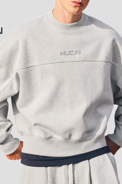 Custom Men's Relaxed Crew Neck Sweatshirt with Chest Seam for Activewear Brands