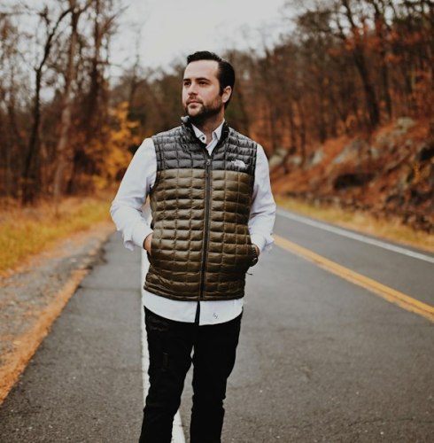 Men's Performance Vest Development: Arm Mobility, Wind Protection, Insulation Zones and Packability