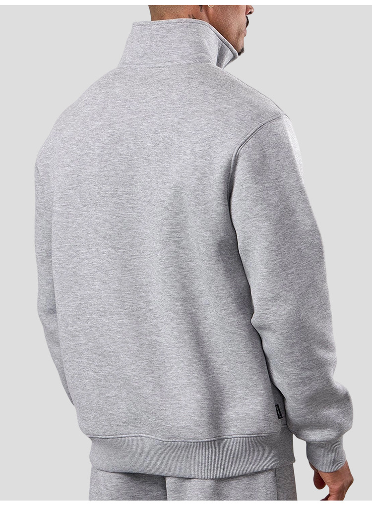men's crew neck sweatshirt detailing