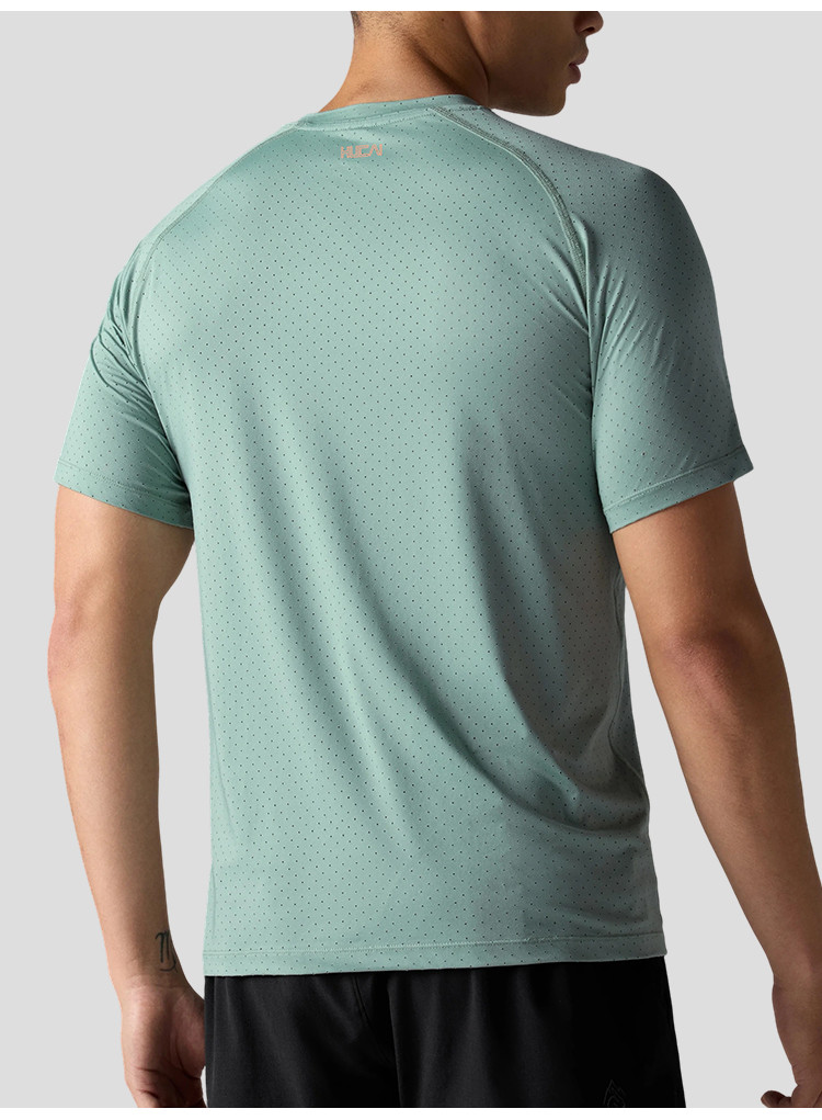 running t shirts mens - detail view 2