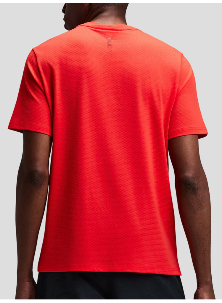 running t shirts for men - detail view 2
