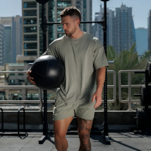 Custom Men's Activewear: 10 Key Features Buyers Demand