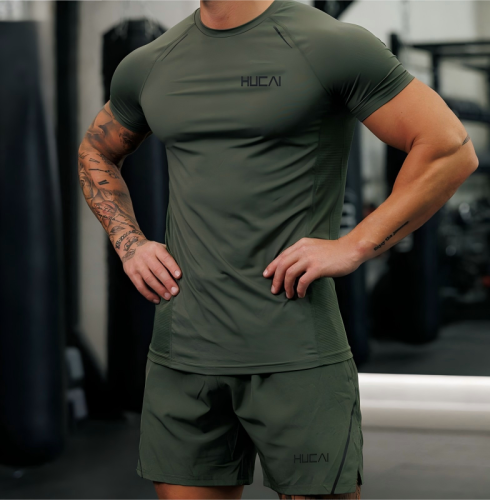 Custom Men's Sports T-Shirts Manufacturer: Oversized Cotton Comfort, Compression Fit , Quick-Dry Performance