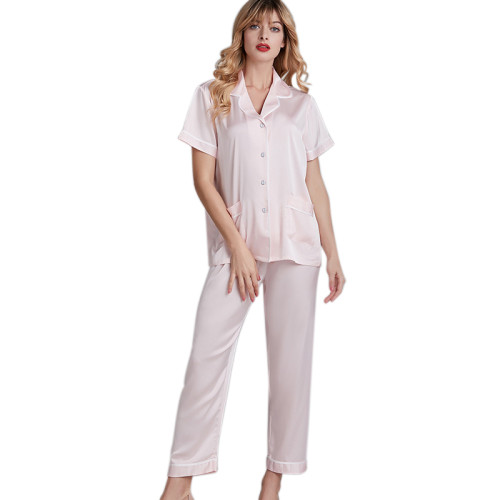 Pièces de pyjamas de boutons féminins adultes en soie à la mode à la maison Deux pièces de pyjamas pantalons courts en gros