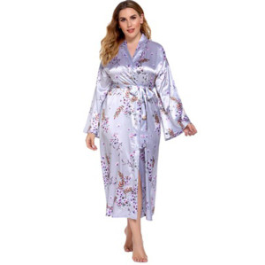 Robes à manches longues en gros d'usine pour les femmes Satin Comfort Pretty Loose Clothes