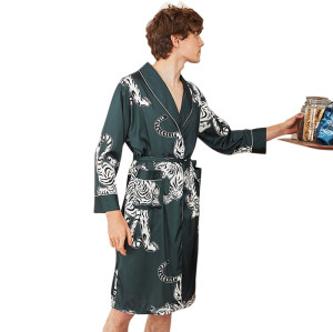 Long Sleeve Robe For Man, Ice Silk Pajamas Cardigan, Fancy Printed Home Clothes Manufacturers