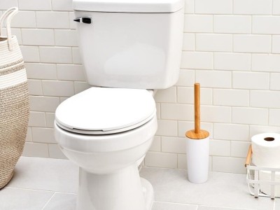 What Are the Procedures and Details of Installing the Toilet?