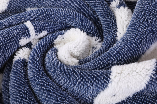 Chunky Knit Blanket Großhandel mit Sherpa Fleece aus der chinesischen Fabrik