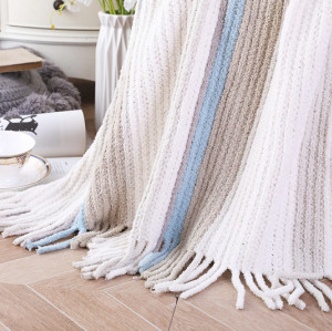 OEM Wholesale Textured Knitted Blanket With Tassels From Chinese Supplier