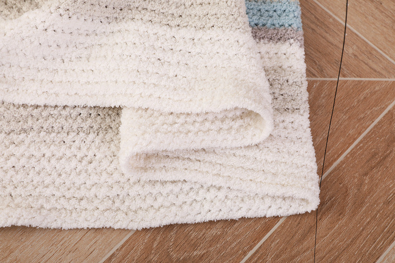 Knitted Blanket With Tassels