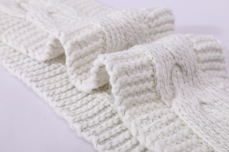 knitting warm scarf