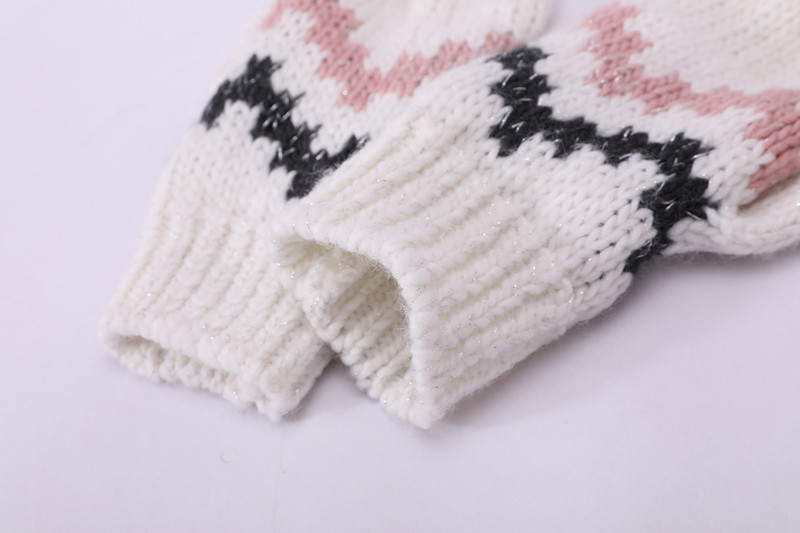 knitting fingerless gloves
