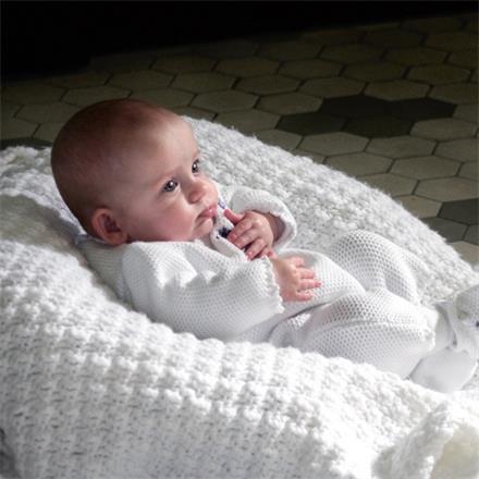 4 Main Benefits of Using Knitted Baby Blankets