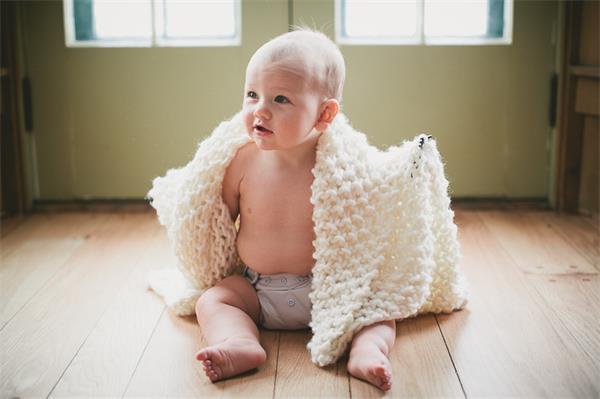The specific method to keep the baby knitted blanket soft.