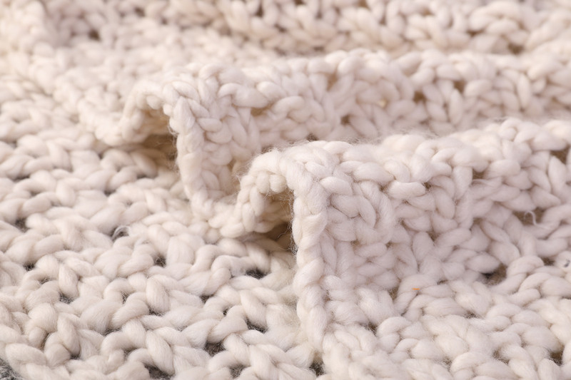 Chunky Cable Knit Blanket