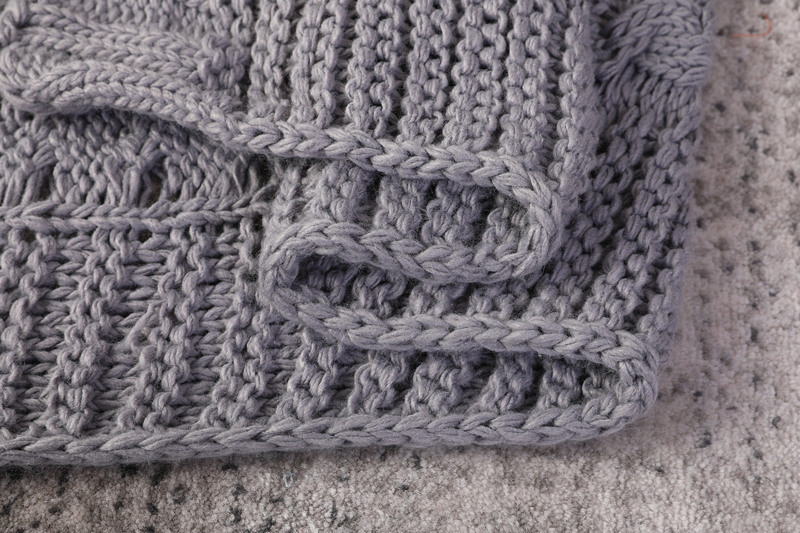 Cable Knit Throw Blankets