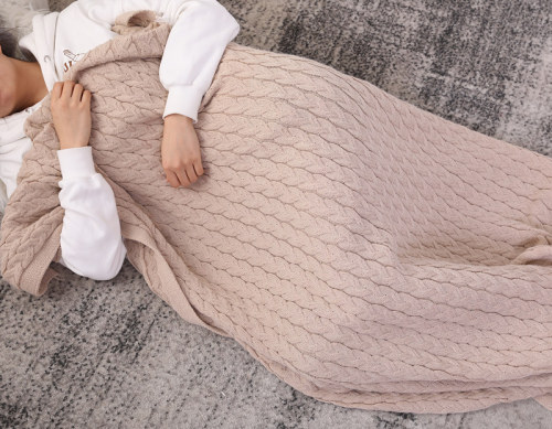 Großhandel werfen stricken Decke Zopfmuster Pullover Stil das ganze Jahr über Geschenk