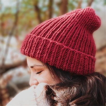 How to Choose a Fashionable Knitted Hat?