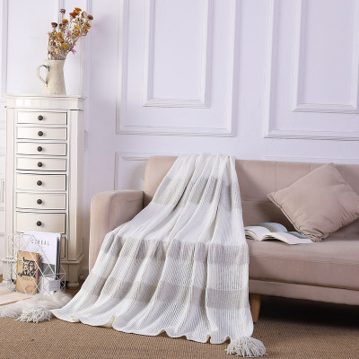 Couverture texturée tricotée OEM pour lit, couverture en chenille avec pompon du fournisseur chinois
