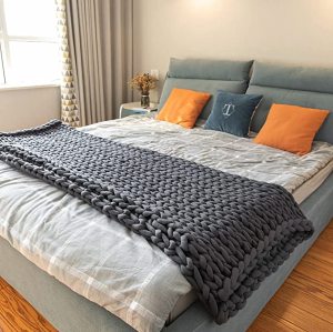 Handmade Chunky Blanket Super Soft Lightweight Luxury Recycled Polyester Blanket for Bed Living Room