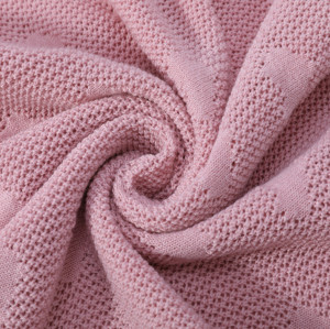 Supply Super Soft and Warm Heart Pattern Recycled Polyester Knitted Baby Blanket from China
