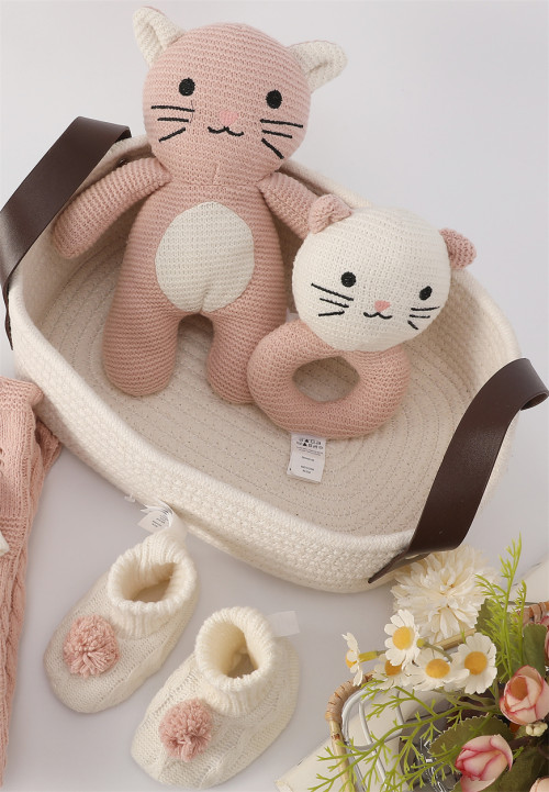 Supply Super Soft And Cute Newborn Baby Blanket Gift Set Gift Basket Set Collection For Wholsale